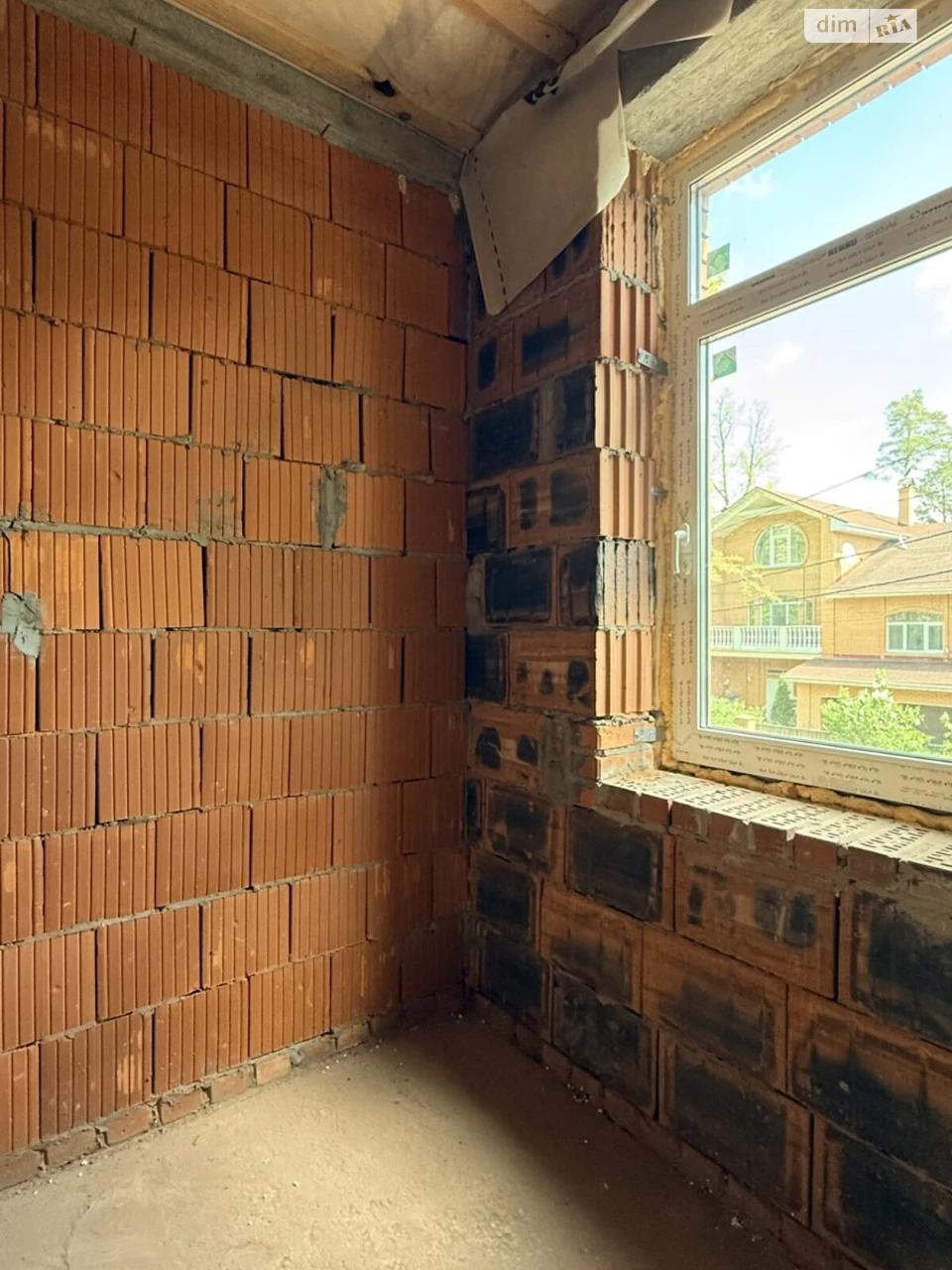 Продаж Таунхаус