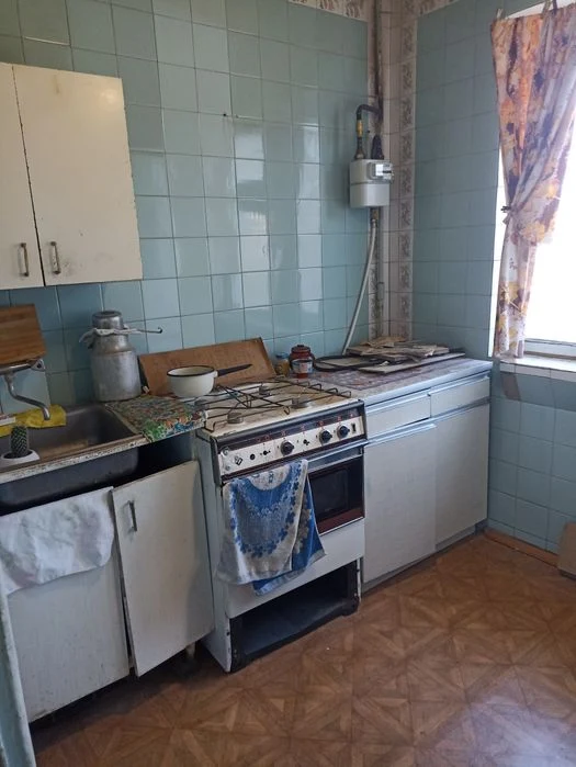 Selling 2-room apartment, 3/5 sq. m. New buildings, near hospital 22.