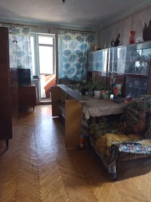 Selling 2-room apartment, 3/5 sq. m. New buildings, near hospital 22.