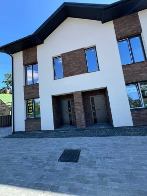 Боковой таунхаус 125 м² рядом с парком! Место для 2 автомобилей