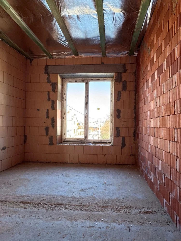 Sale, Corner Townhouse, 100K / Gas / City Center / Irpin