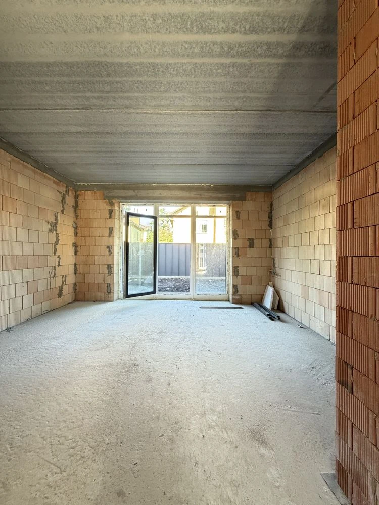 Sale, Corner Townhouse, 100K / Gas / City Center / Irpin