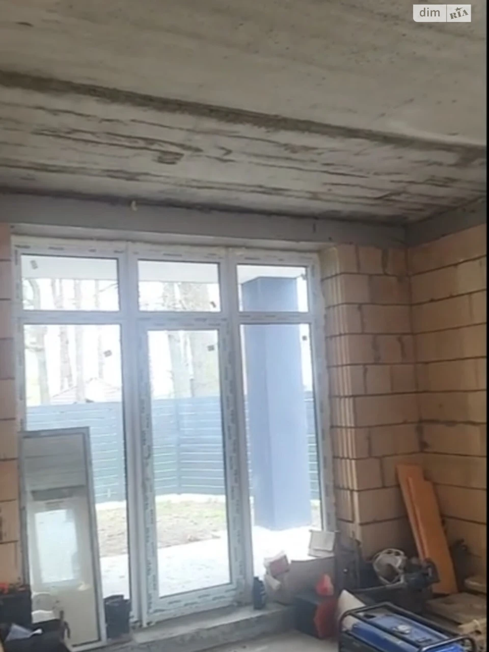 Продаж Дім