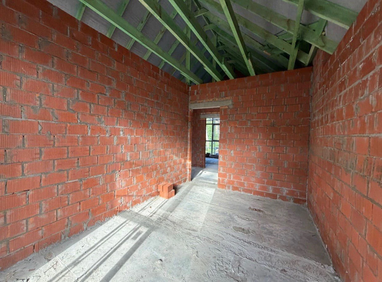 Townhouse in Irpin with good plots, 107 sq m + 2 acres, Gas, Central