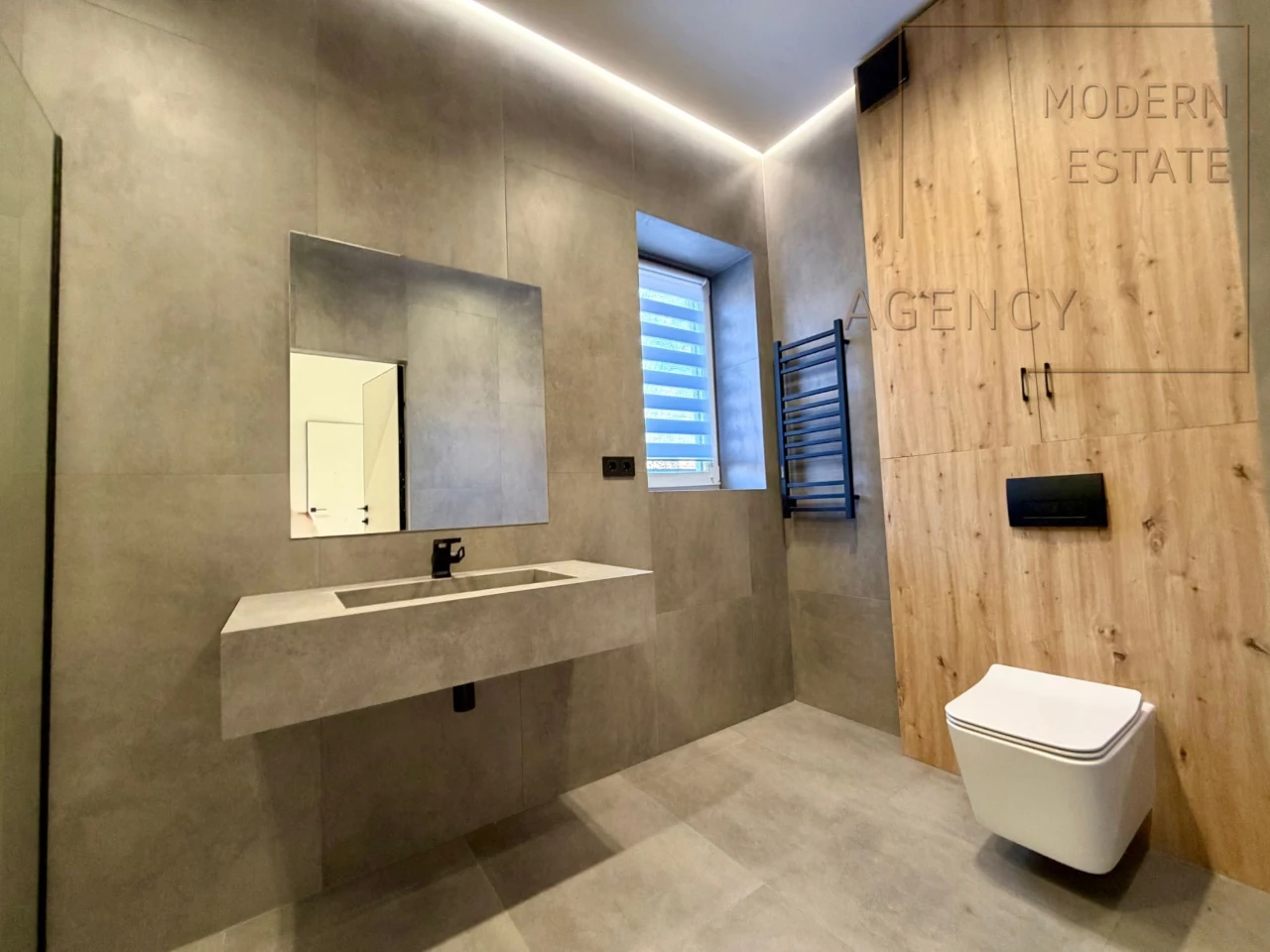 Окрема будівля з ремонтом Стоянка| 188 м²| тераса| ділянка 6