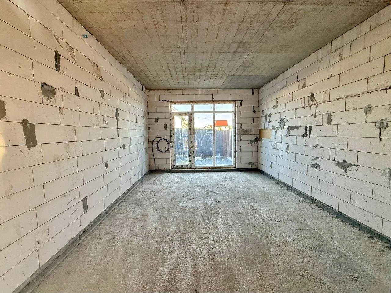 Townhouse 94m² for $53,000 | 3 floors | Profitable investment
