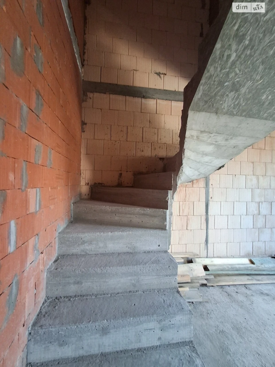 Продаж Дуплекс