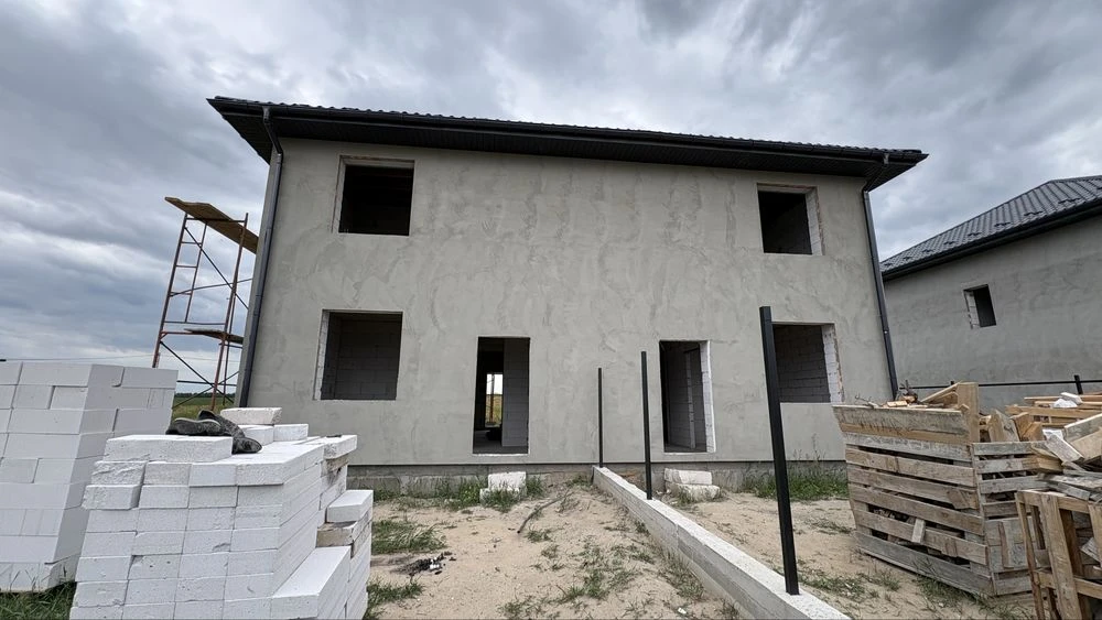 Двоповерховий будинок 120 м2 біля "Синергія 3+"