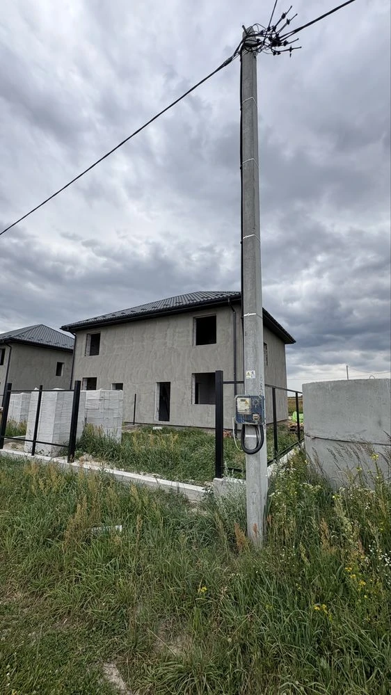 Двоповерховий будинок 120 м2 біля "Синергія 3+"