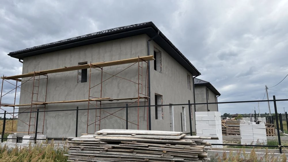Двоповерховий будинок 120 м2 біля "Синергія 3+"