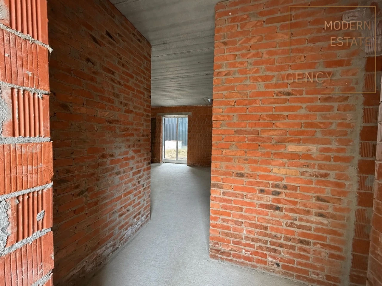 Кутовий таунхаус в м. Ірпінь, 90 м² + мансарда, 2 сотки | Парк Незнайка