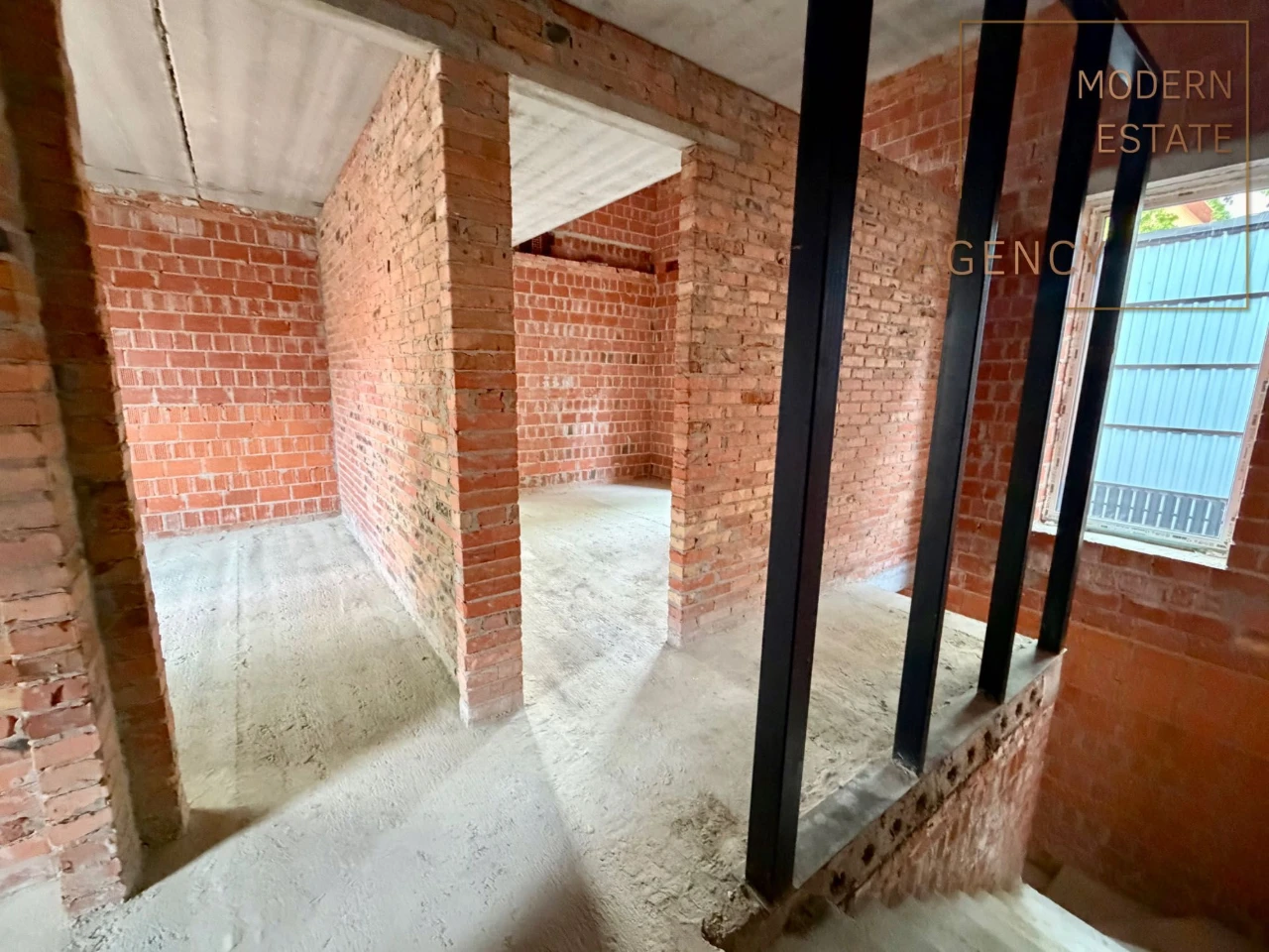 Кутовий таунхаус в м. Ірпінь, 90 м² + мансарда, 2 сотки | Парк Незнайка