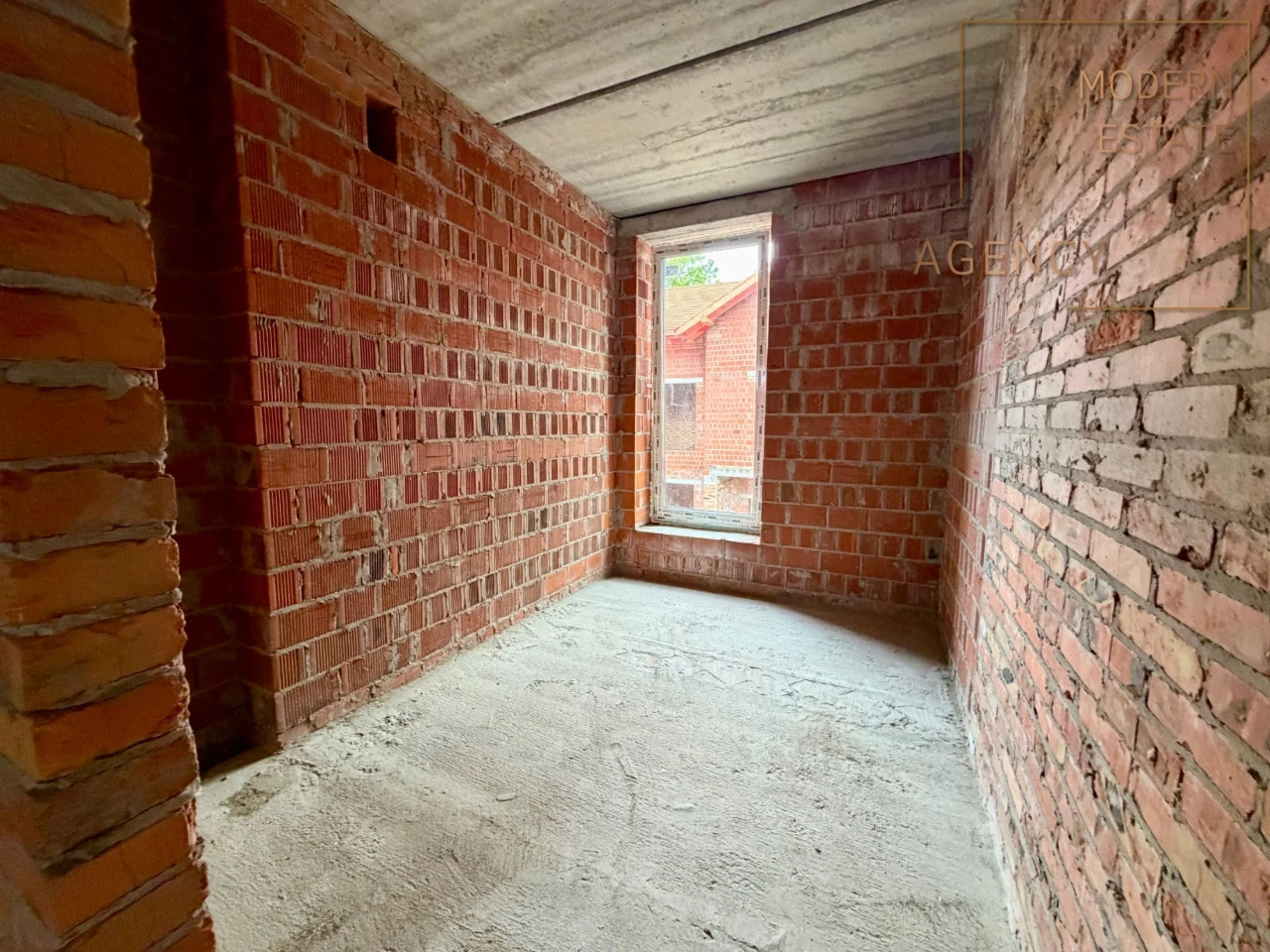Кутовий таунхаус в м. Ірпінь, 90 м² + мансарда, 2 сотки | Парк Незнайка