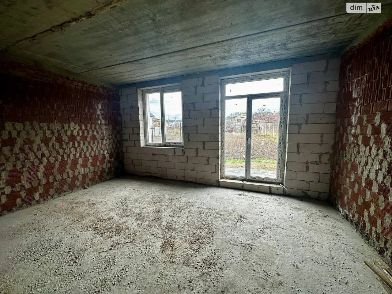 Продаж Таунхаус