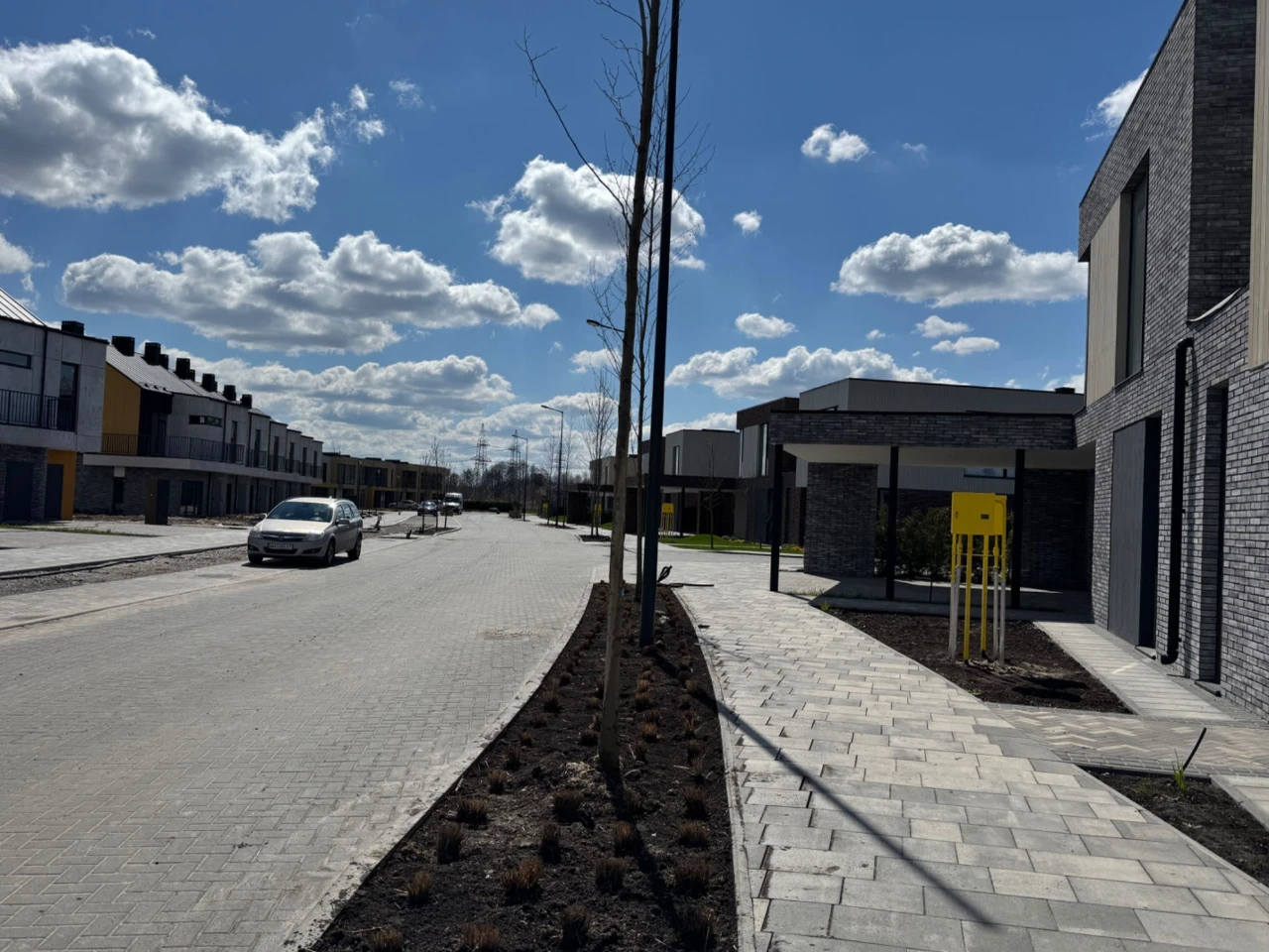Перепрордаж готового будинку (дуплекс) в КМ О.Краса. Торгуєм