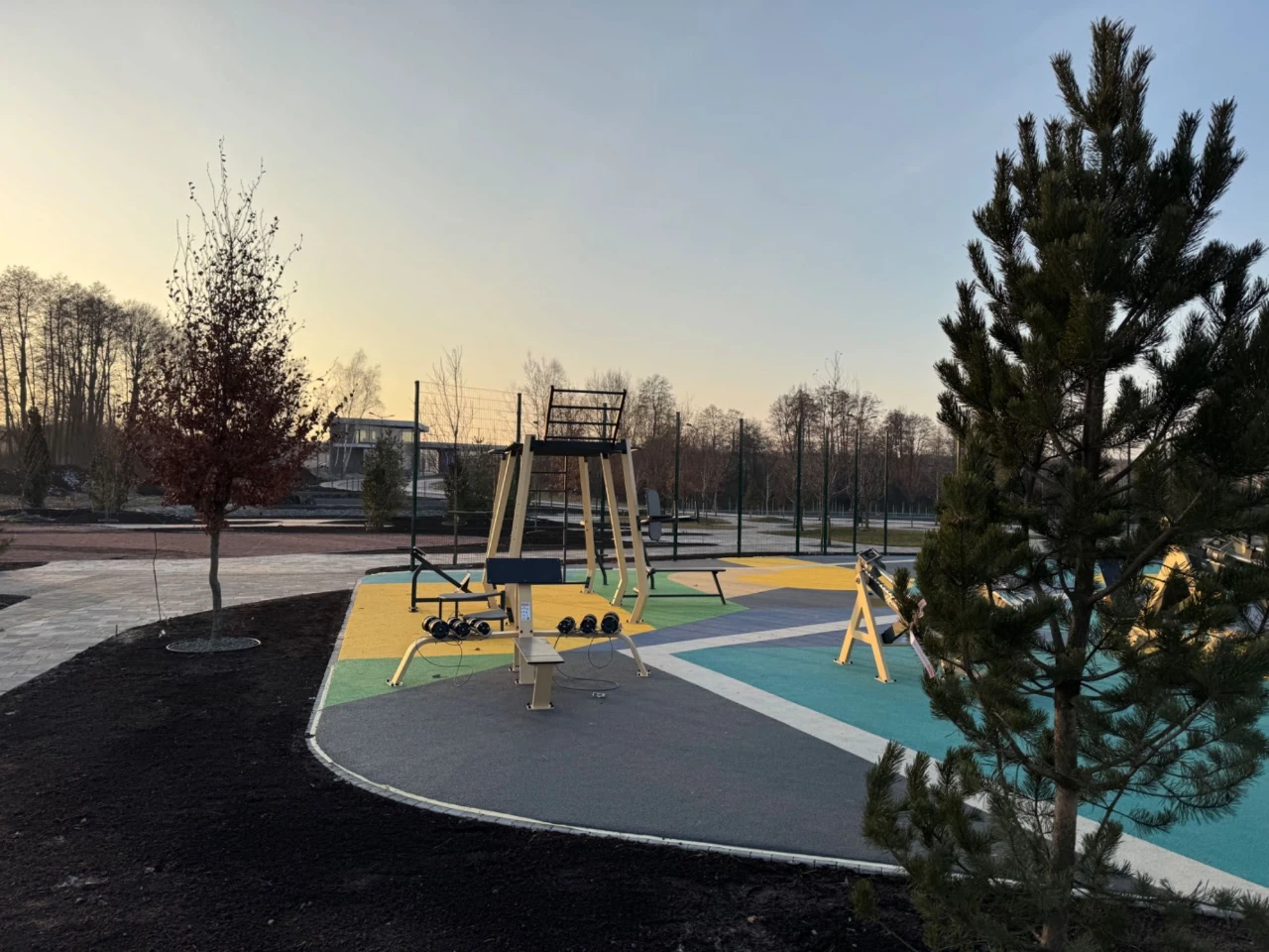 Перепрордаж готового будинку (дуплекс) в КМ О.Краса. Торгуєм