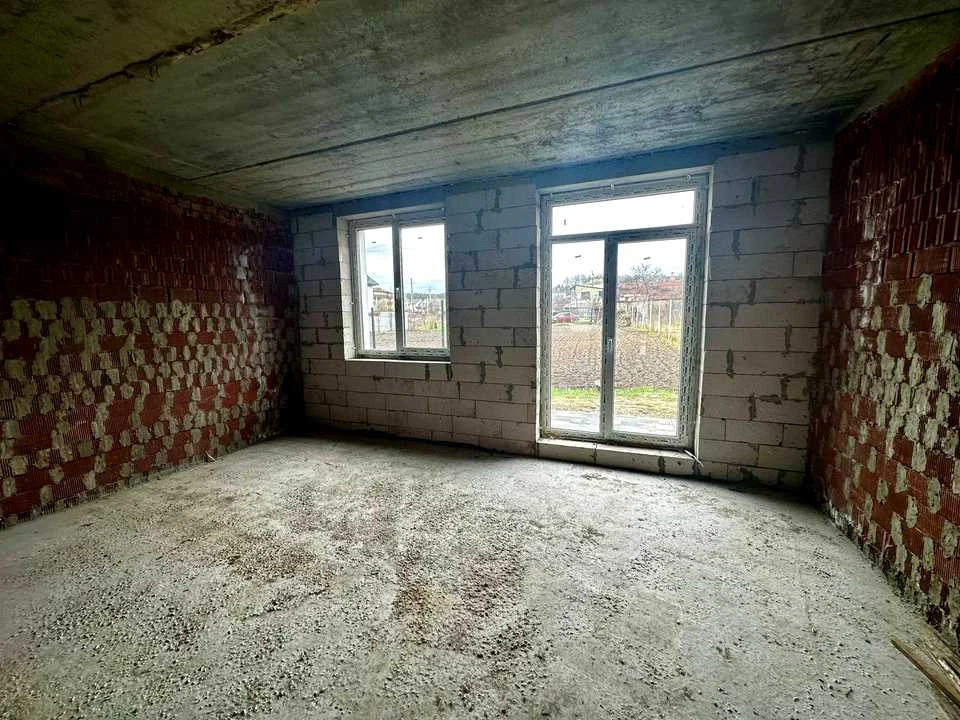 Будинок. Ірпінь, Незалежності