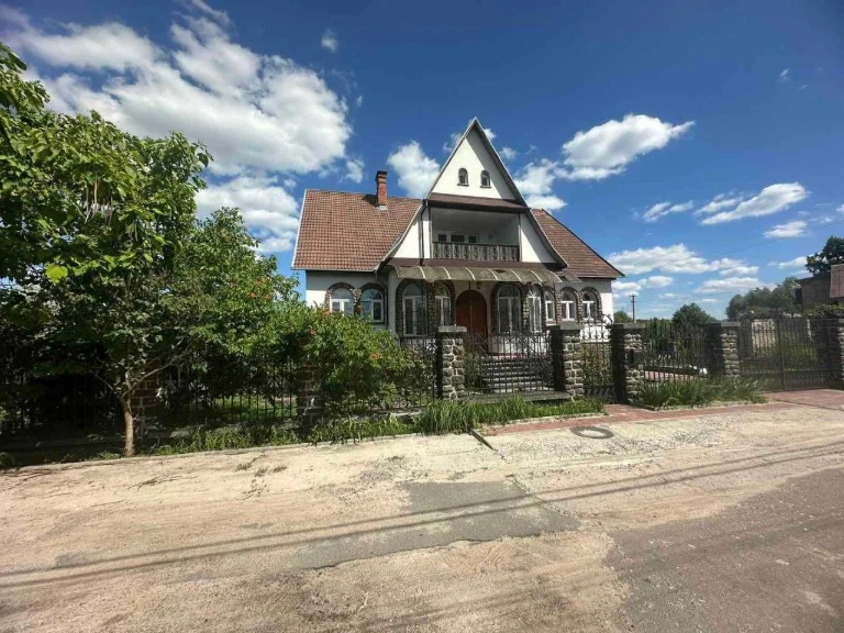 ТЕРМІНОВО! Будинок 500 м² з басейном і сауною.16 соток.БЕЗ К