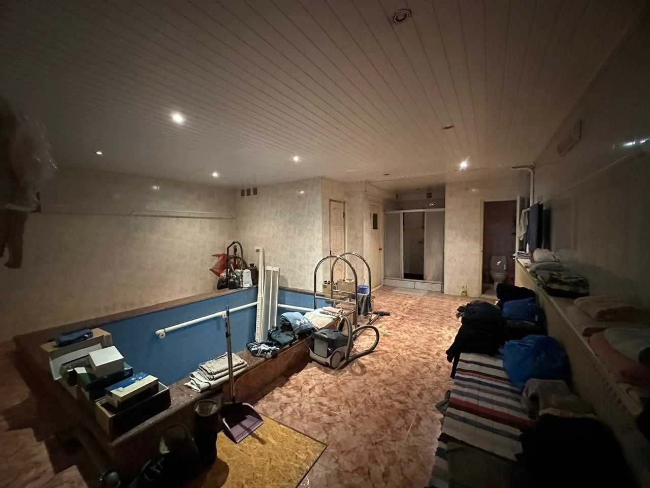 ТЕРМІНОВО! Будинок 500 м² з басейном і сауною.16 соток.БЕЗ К