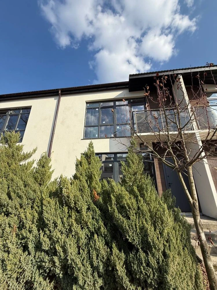 Продаж тауну 125м2 в закритому КМ з басейном. ГАЗ є, Централ