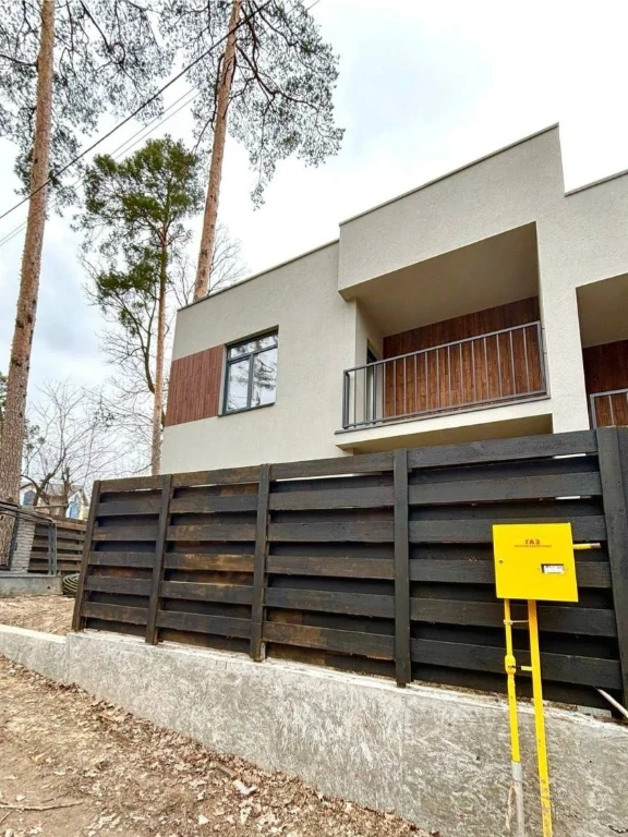 Продаж якісного дуплекса м.Ірпінь 4 кім 95м2 та 2 сотки земл
