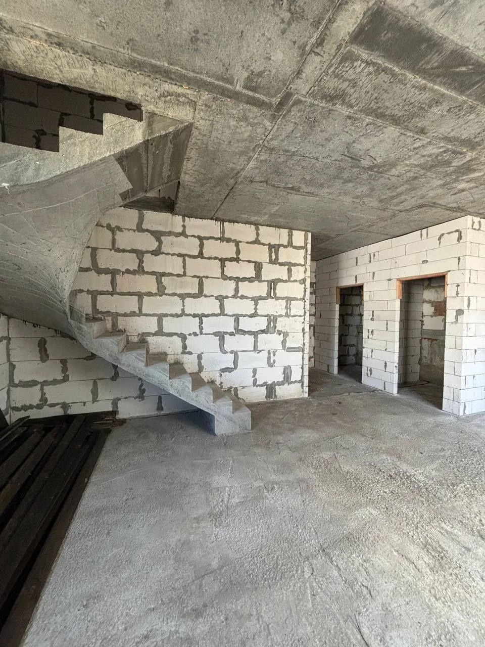 Продаж якісного дуплекса м.Ірпінь 4 кім 95м2 та 2 сотки земл