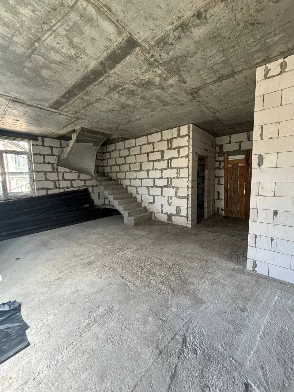 Продаж якісного дуплекса м.Ірпінь 4 кім 95м2 та 2 сотки земл