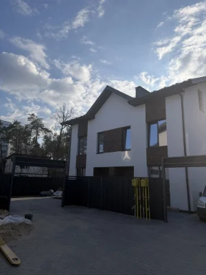 Дуплекс з ремонтом в центрі міста, всі комунікації центральн