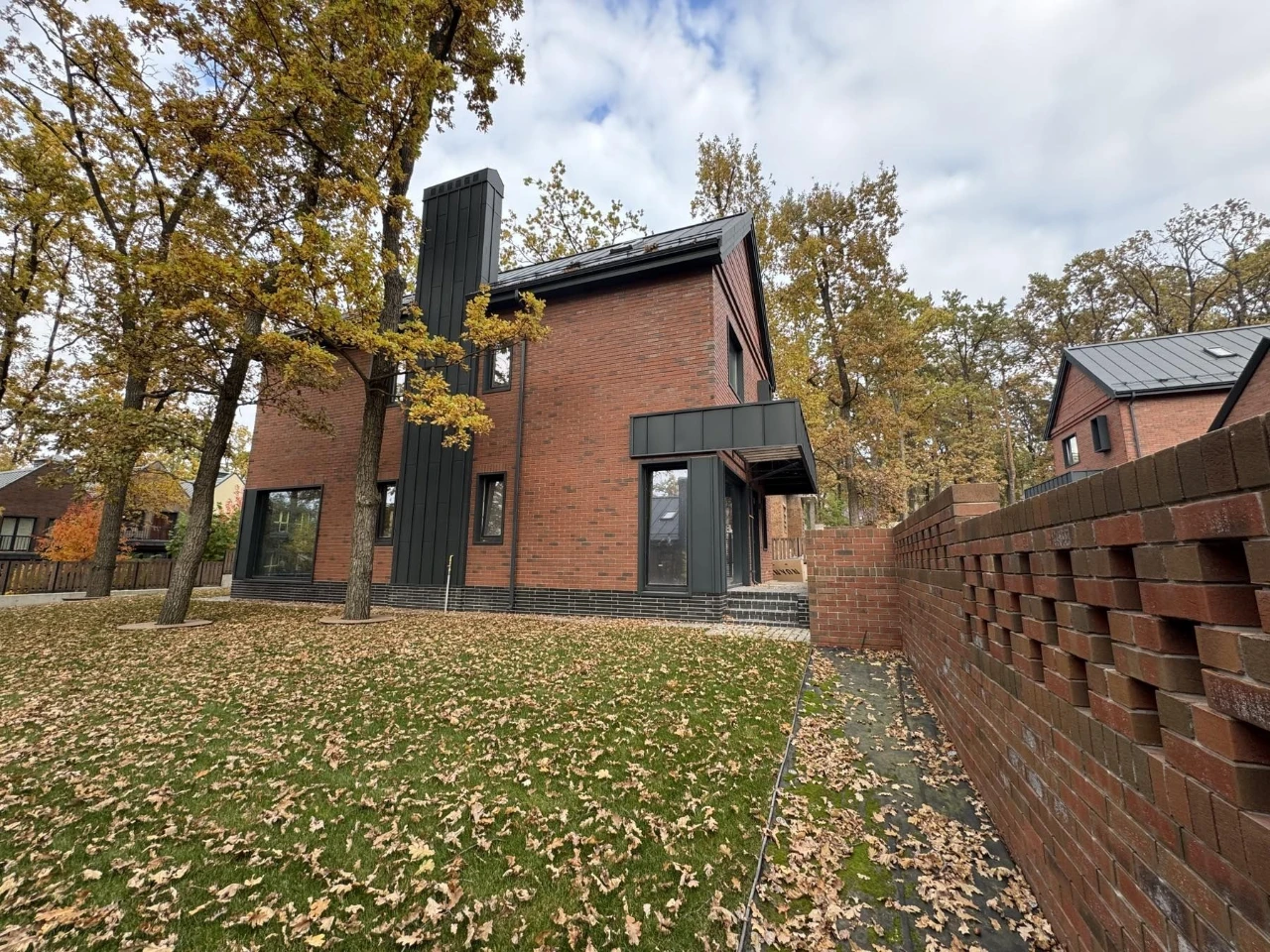 Продаж Будинку Ірпінь, в закртитому КМ ОАК  Grove Town