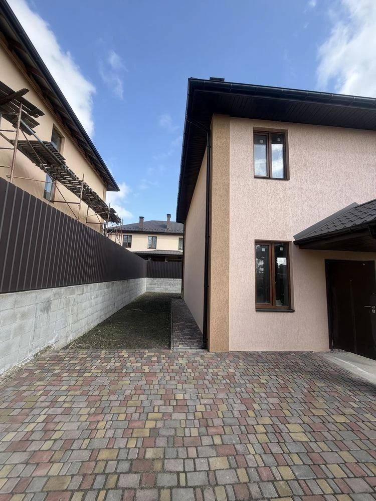Будинок 125м2 м.Ірпінь. Штукатурка , тепла підлога. Газ. Без
