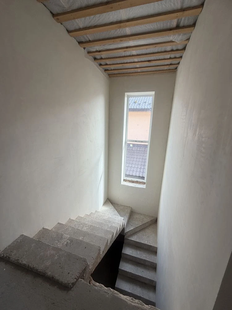 Будинок 125м2 м.Ірпінь. Штукатурка , тепла підлога. Газ. Без