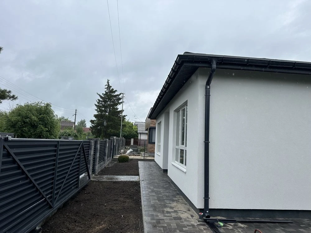 Продається одноповерховий будинок в передмісті Києва с.Капіт