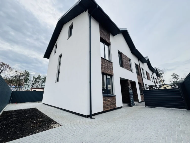 БЕЗ КОМІСІЇ, прямий продаж від забудовника, кутовий таун, ву