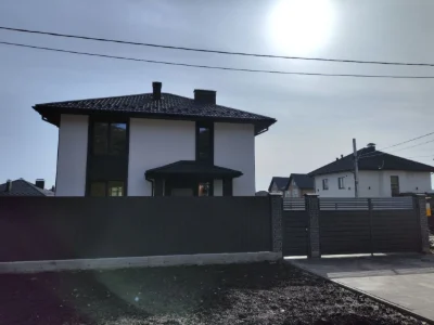 Будинок для життя, закритий, елітний район Ірпеня. Стоянка!