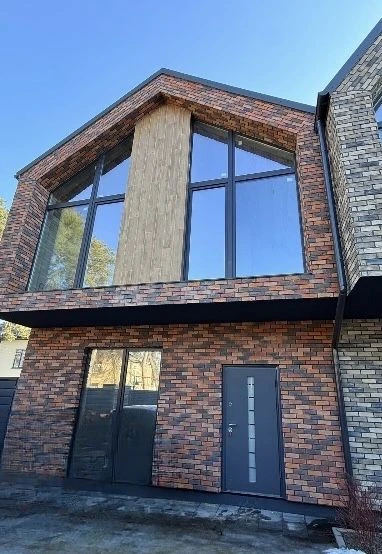 Дизайнерський таунхаус 120м² у центрі! ЖК «Плекай». Панорамн