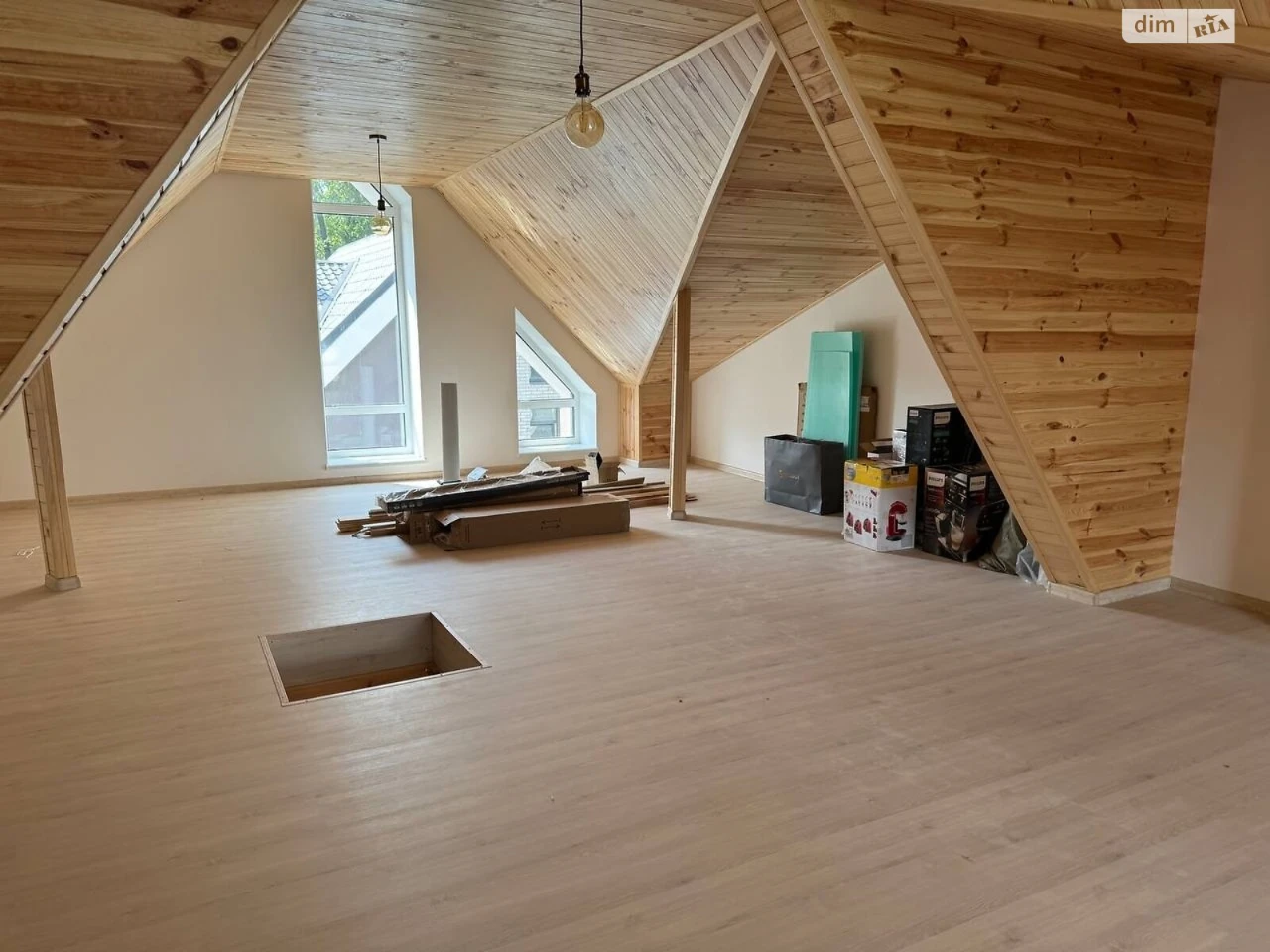 Продаж Таунхаус