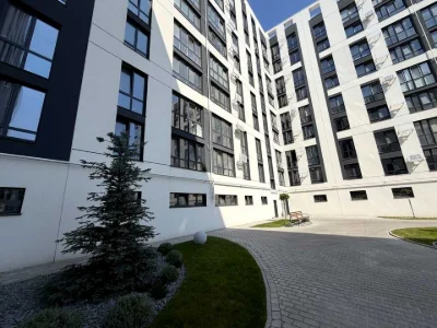 Квартира. Рівне, Данила Галицького вул., (Будинок)