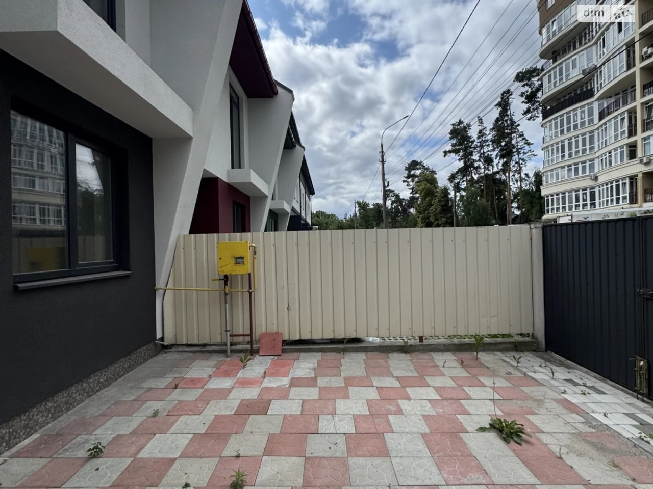 Продаж Таунхаус