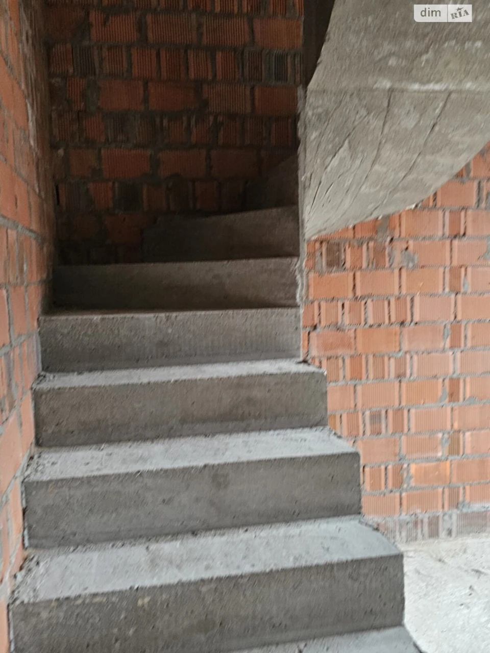 Продаж Таунхаус