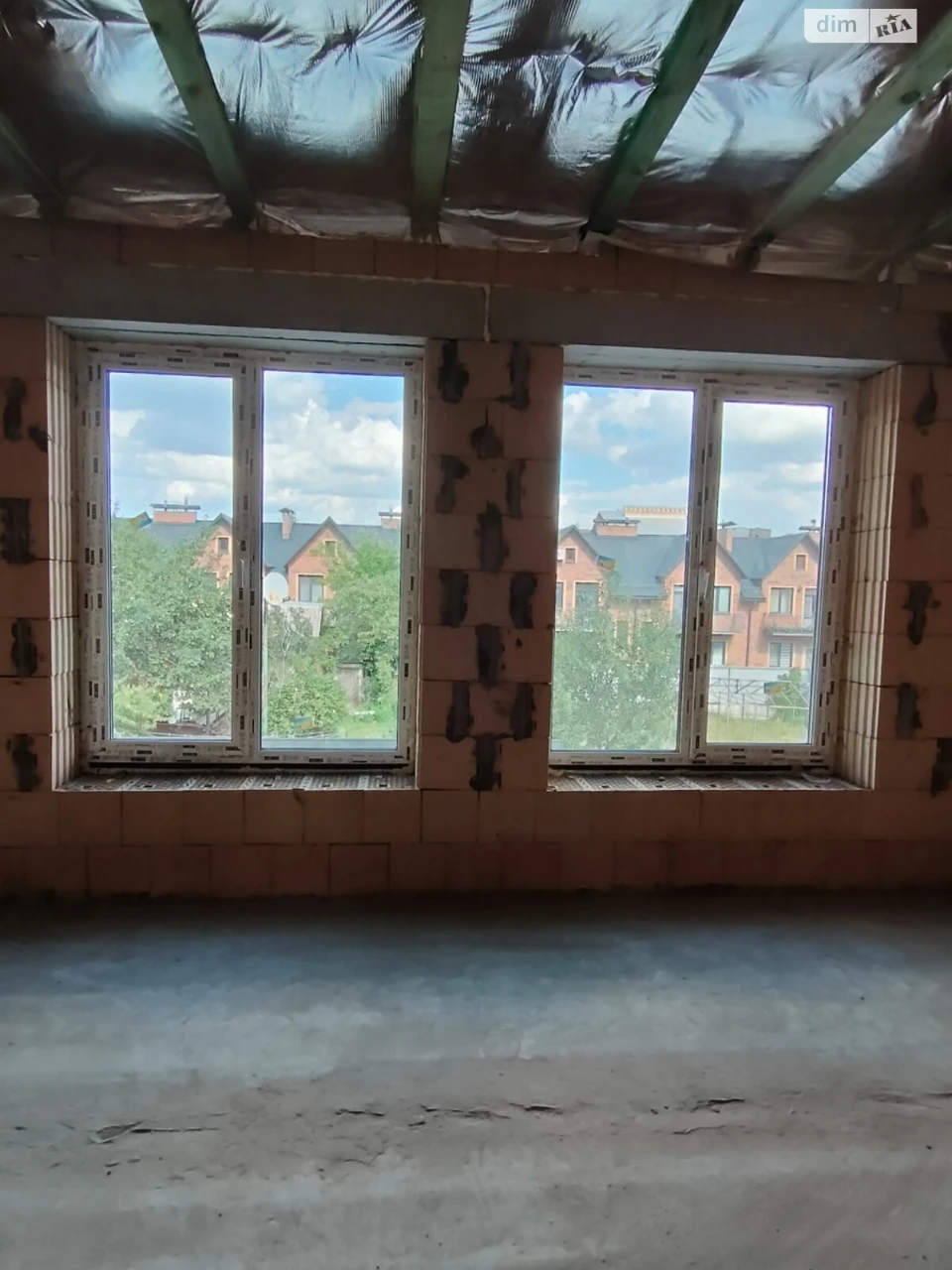 Продаж Таунхаус