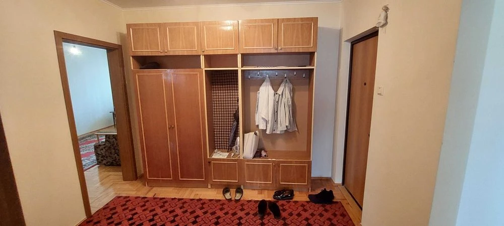 Продажа: Трехкомнатная квартира по ул. Миколайчука (р-н Каскад)
