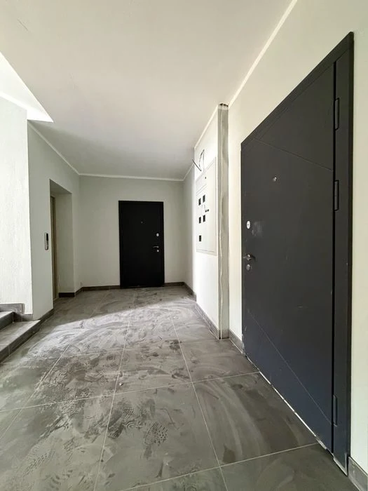 Видова на озеро збудована 1кім  33м  поруч Калинової Слободи