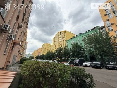 Продаж 1к квартири 45 кв. м на вул. Регенераторна 4 корпус 1