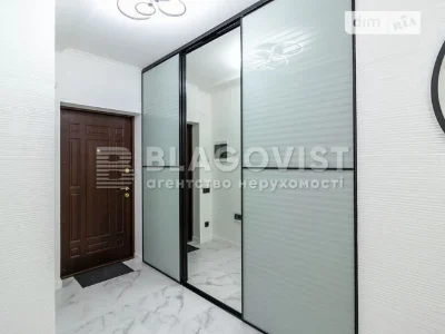 Sale of 3-room apartment 128 sq. m on Lobanovskogo Ave. 4V • ID