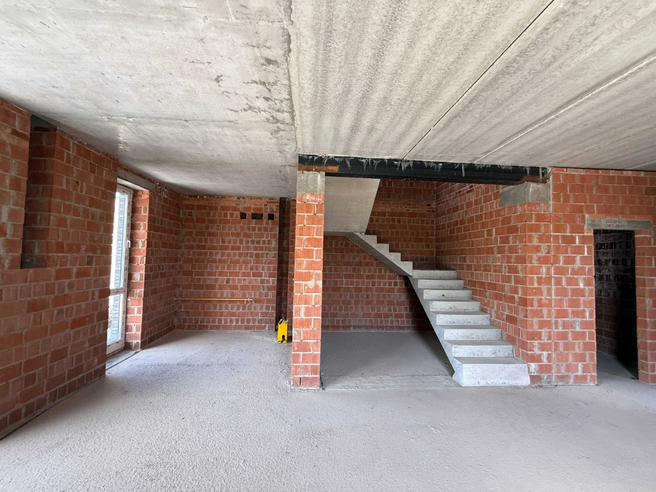 Дуплекс 150м², ділянка 4 сотки, Ірпінь, внесок 20%, дизайн в