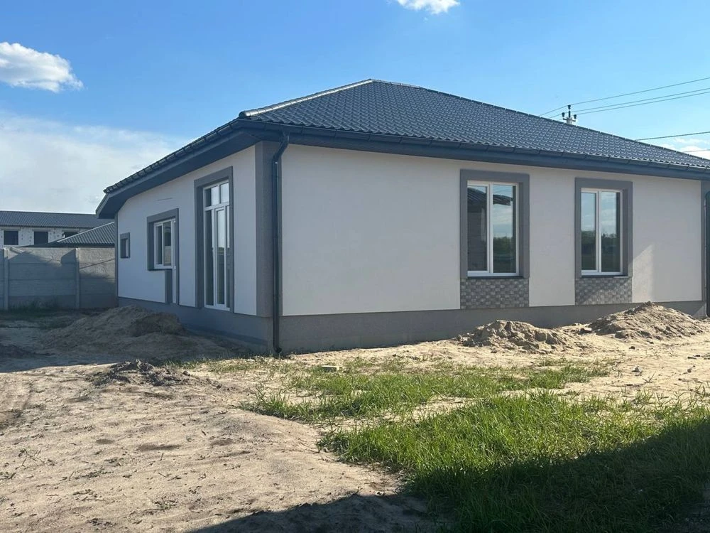 Продам окремий будинок 105 м.кв., 7,5 соток  - 75000 $
