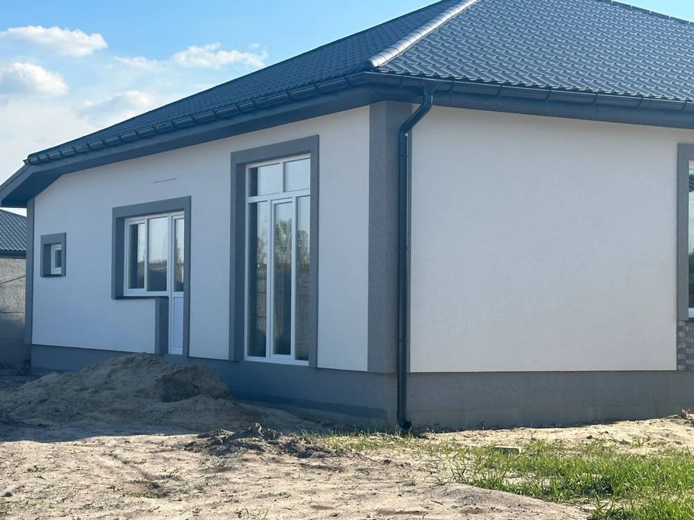 Продам окремий будинок 105 м.кв., 7,5 соток  - 75000 $