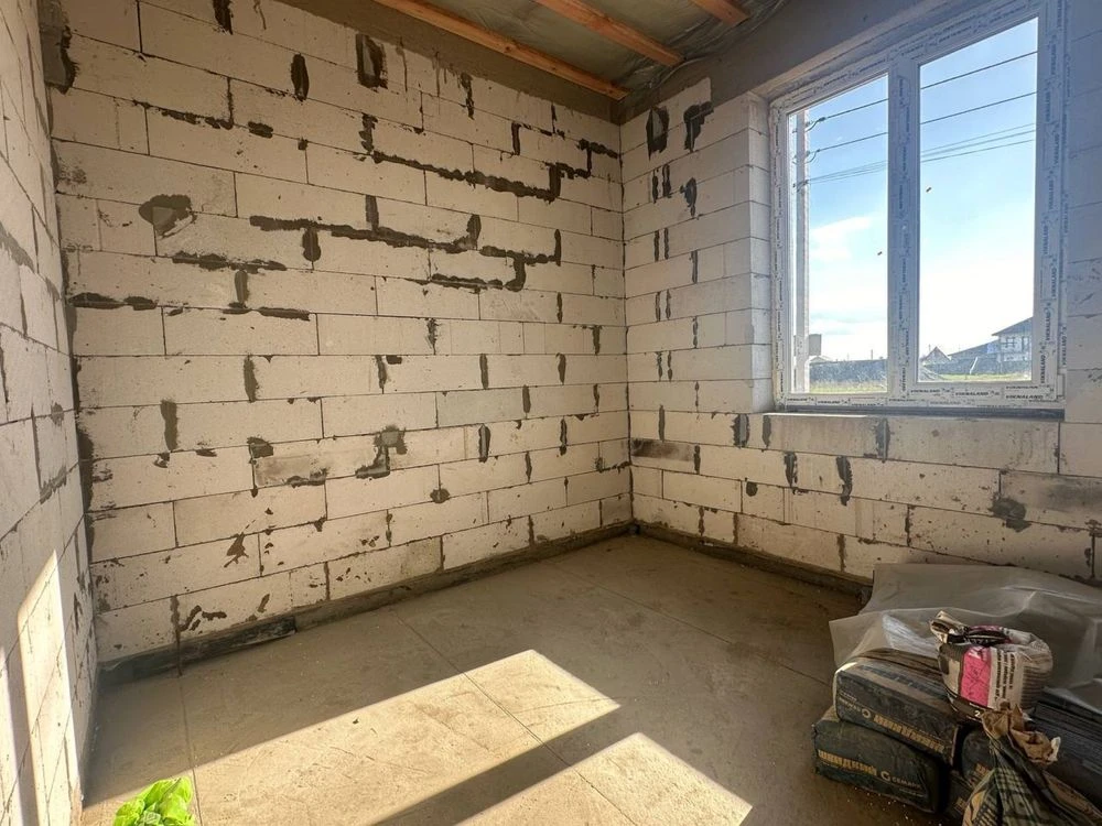 Продам окремий будинок 105 м.кв., 7,5 соток  - 75000 $