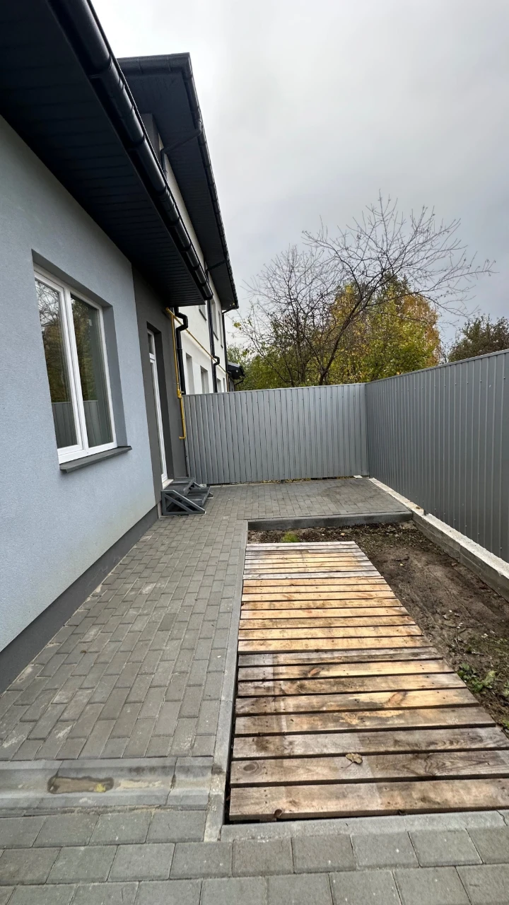 Одноповерховий таунхаус в Ірпені