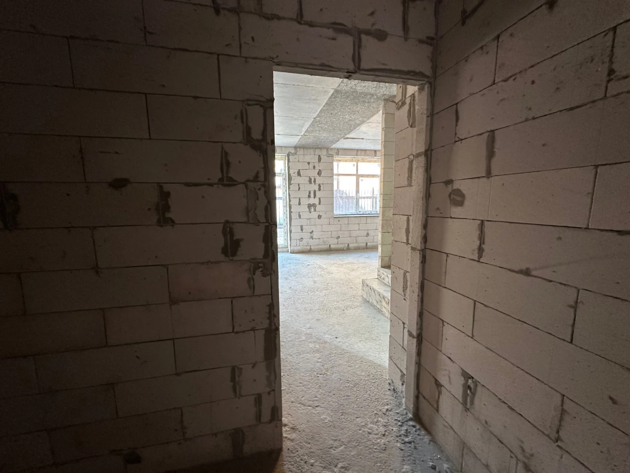 Продам Таунхаус поруч з Центром Міста. Центральні Комунікаці